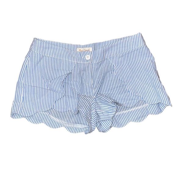 •RED CAMEL•NWOT blue seersucker scalloped hem cotton shorts in size 0. - Picture 1 of 7